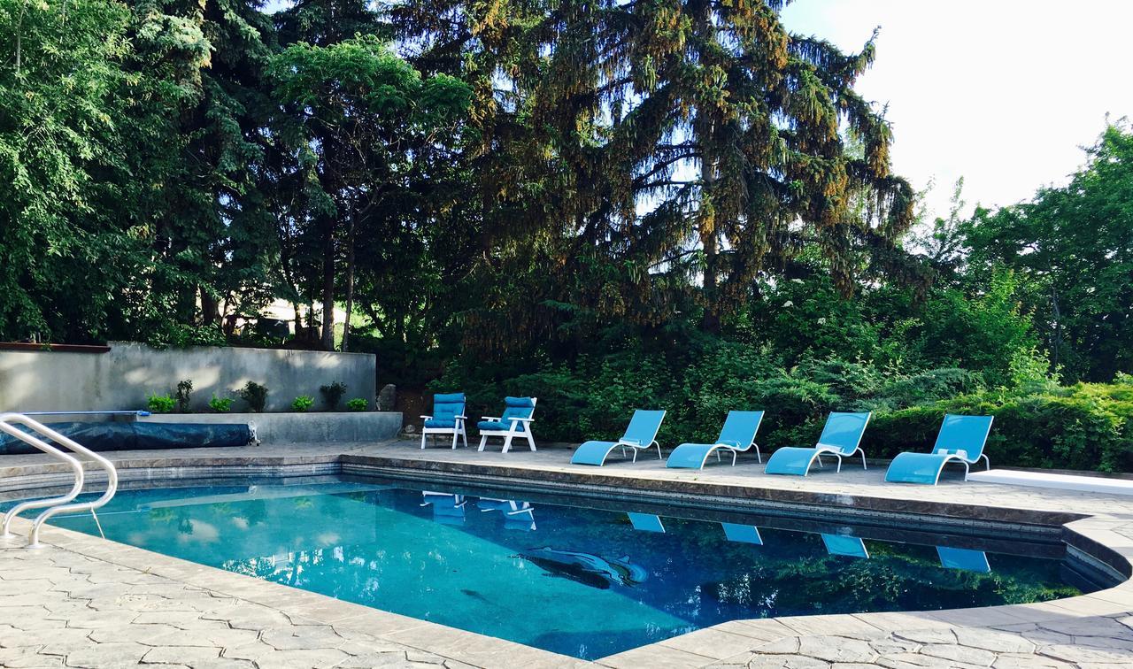 Summerhill Estate House Bed and Breakfast Kelowna Esterno foto